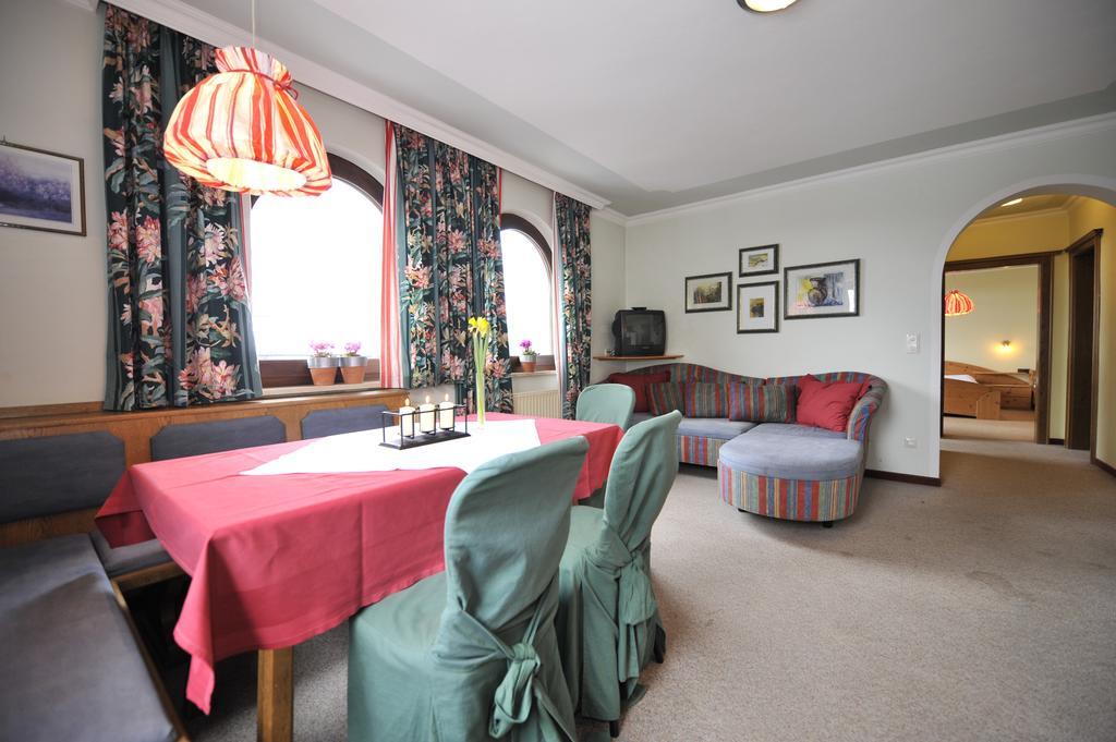 Apparthotel Restaurant Steiners Eben Im Pongau Quarto foto